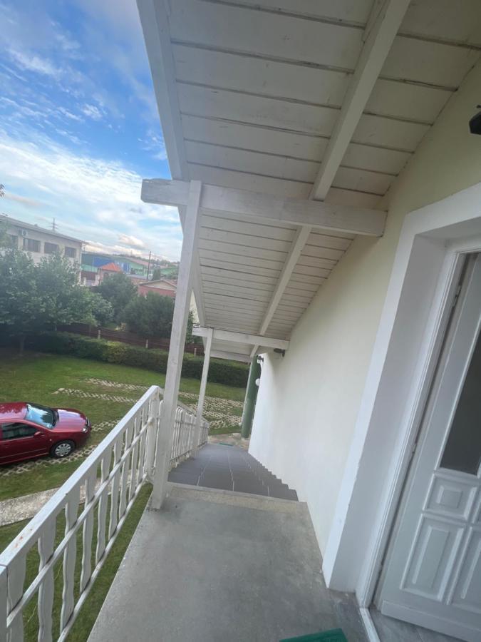 Gabe'S Nest Urom Exterior foto